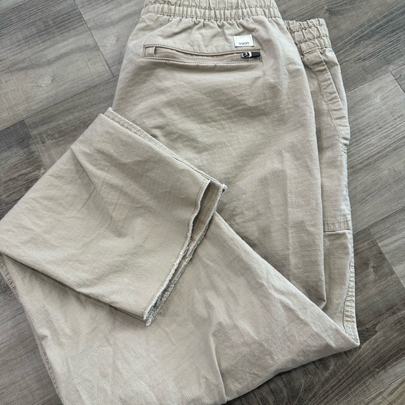 Vuori Ripstop Pants – Women’s Size M – Organic Cotton Stretch – Neutral Beige - Picture 7 of 7